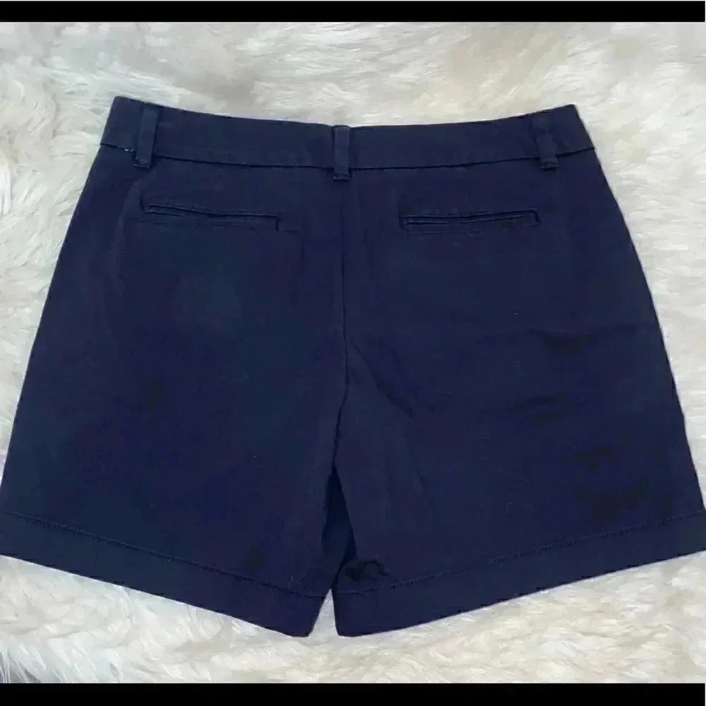 Tommy Hilfiger Chino Shorts - Picture 2 of 4